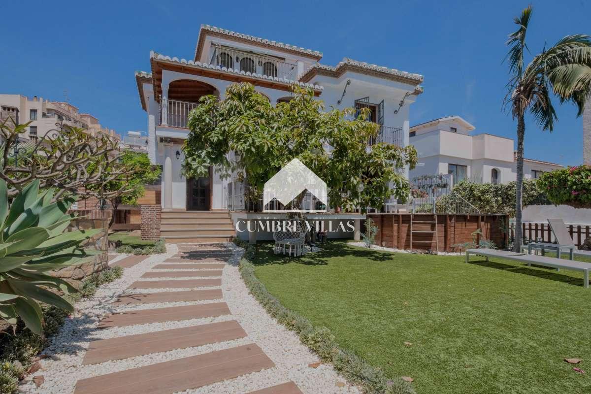 Villa for Sale in Almuñécar