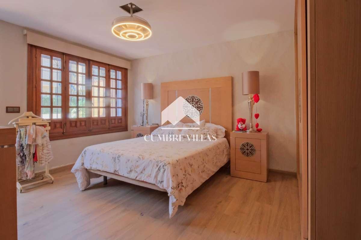 Villa for Sale in Almuñécar