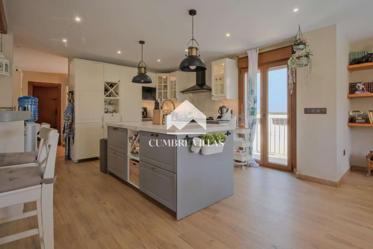 Villa for Sale in Almuñécar