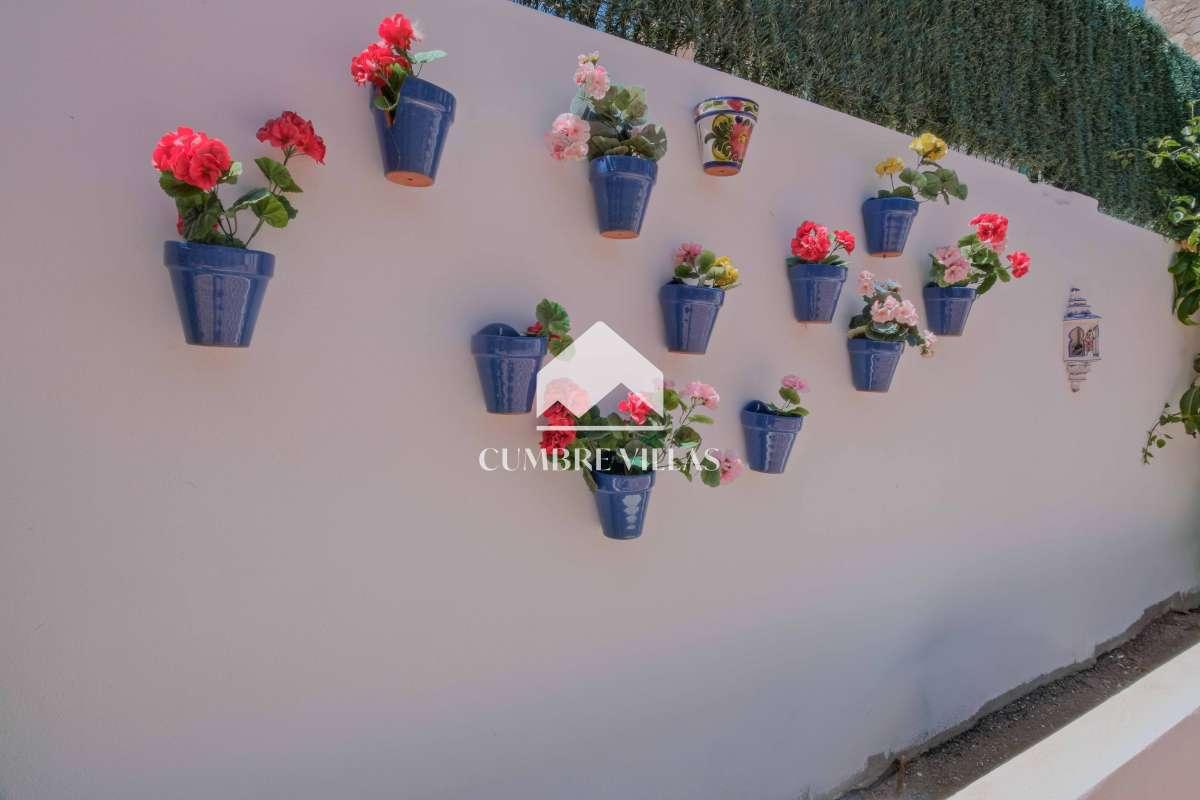 Villa for Sale in Almuñécar