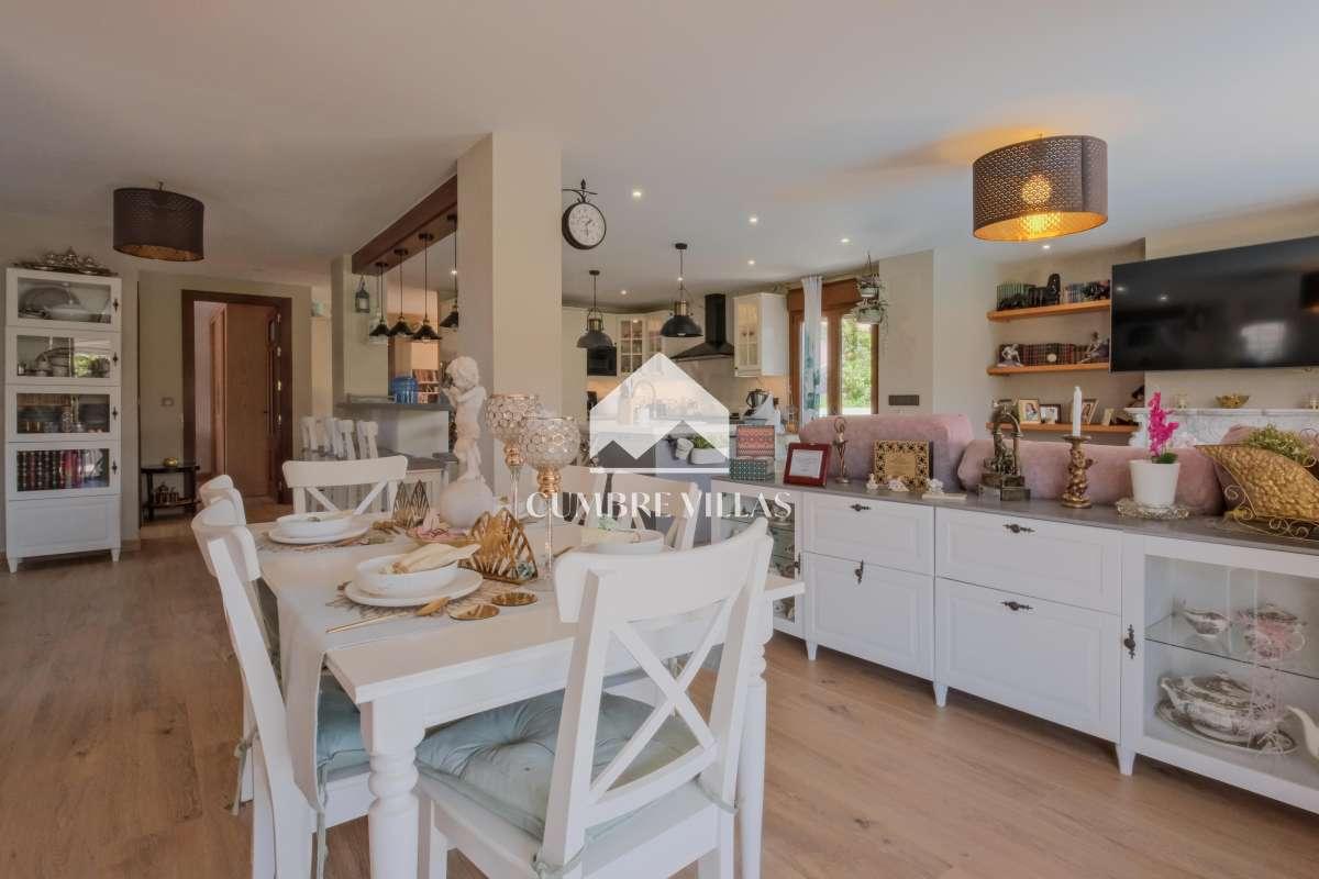 Villa for Sale in Almuñécar