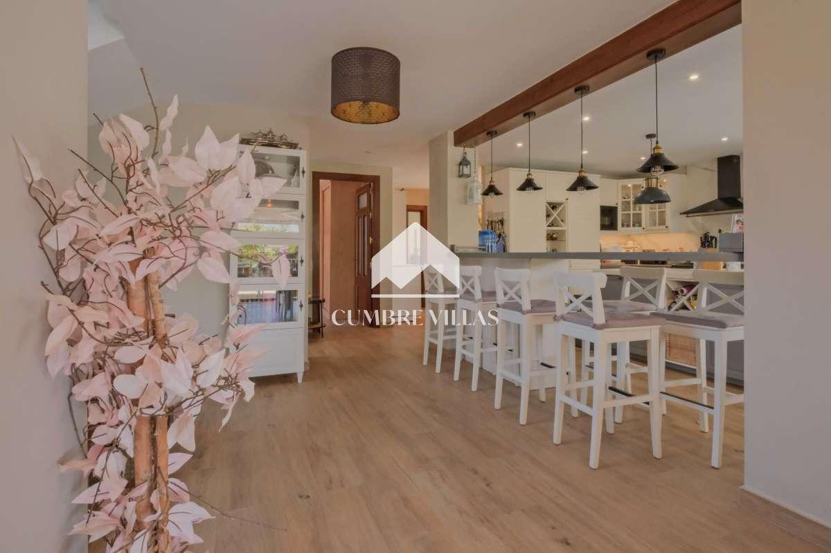 Villa for Sale in Almuñécar