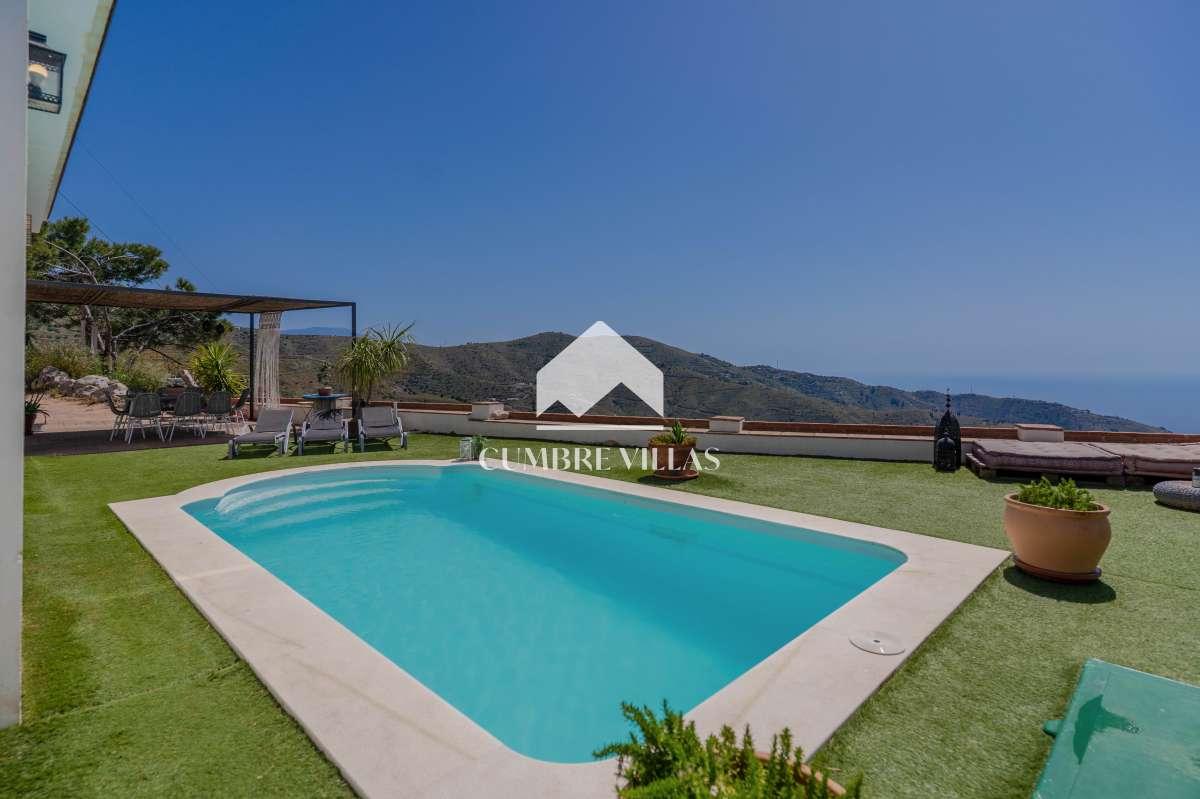 House for Sale in Almuñécar