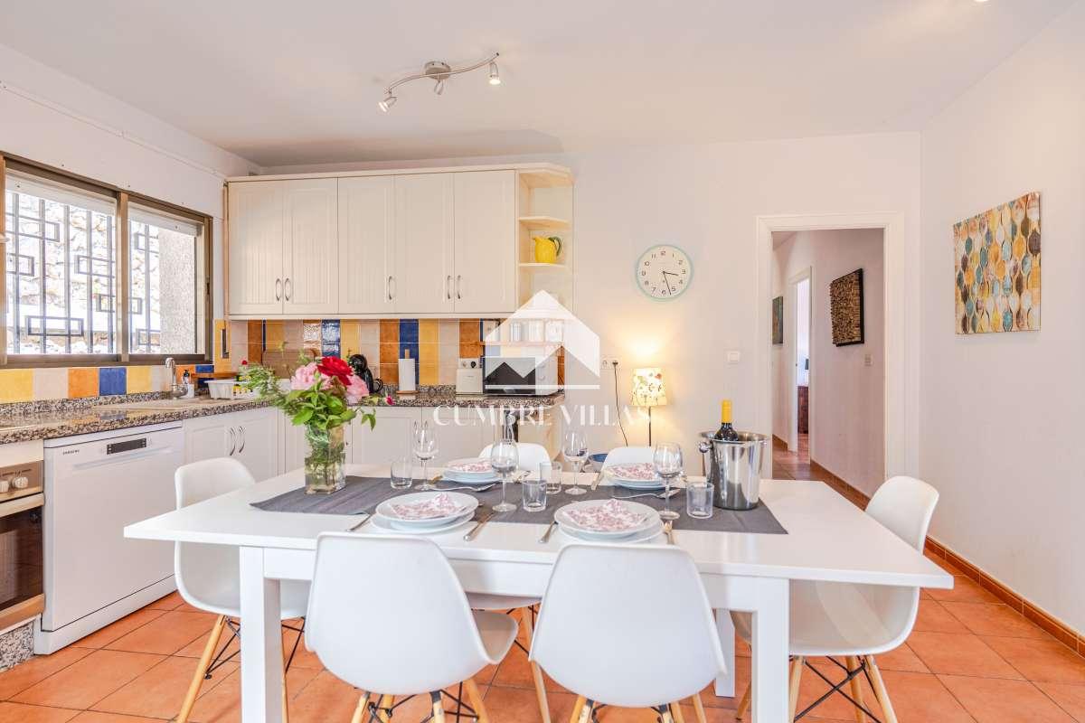 Villa for Sale in Salobreña