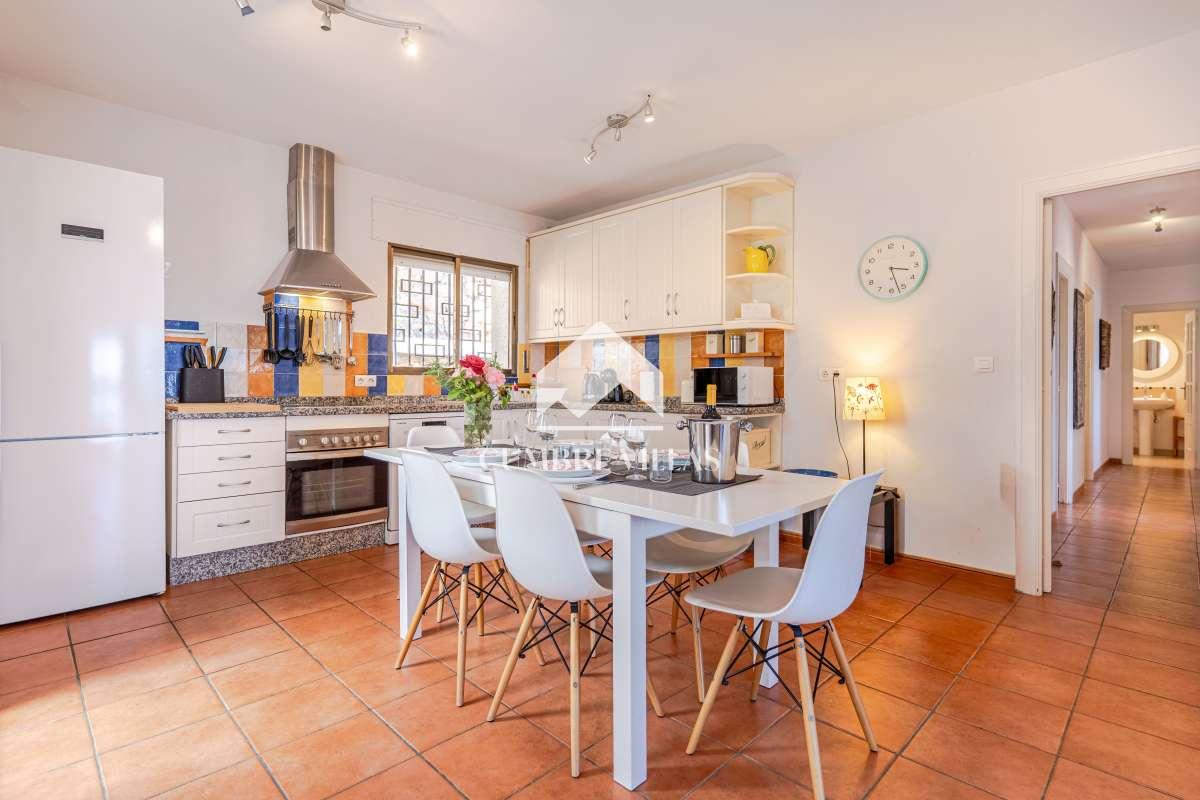 Villa for Sale in Salobreña