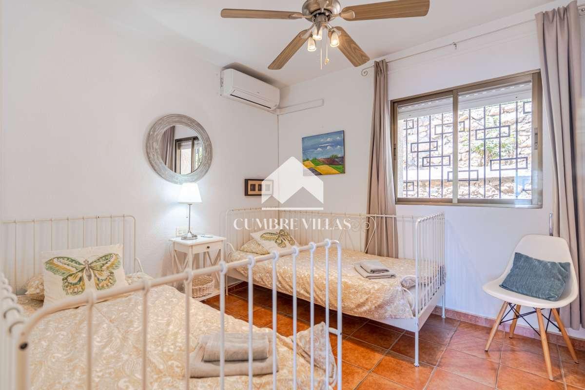 Villa for Sale in Salobreña