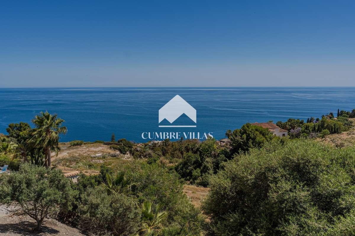Villa for Sale in Salobreña