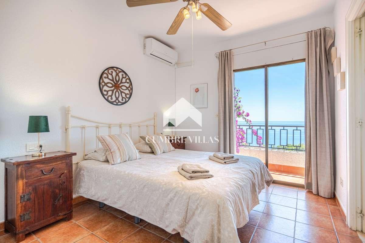 Villa for Sale in Salobreña