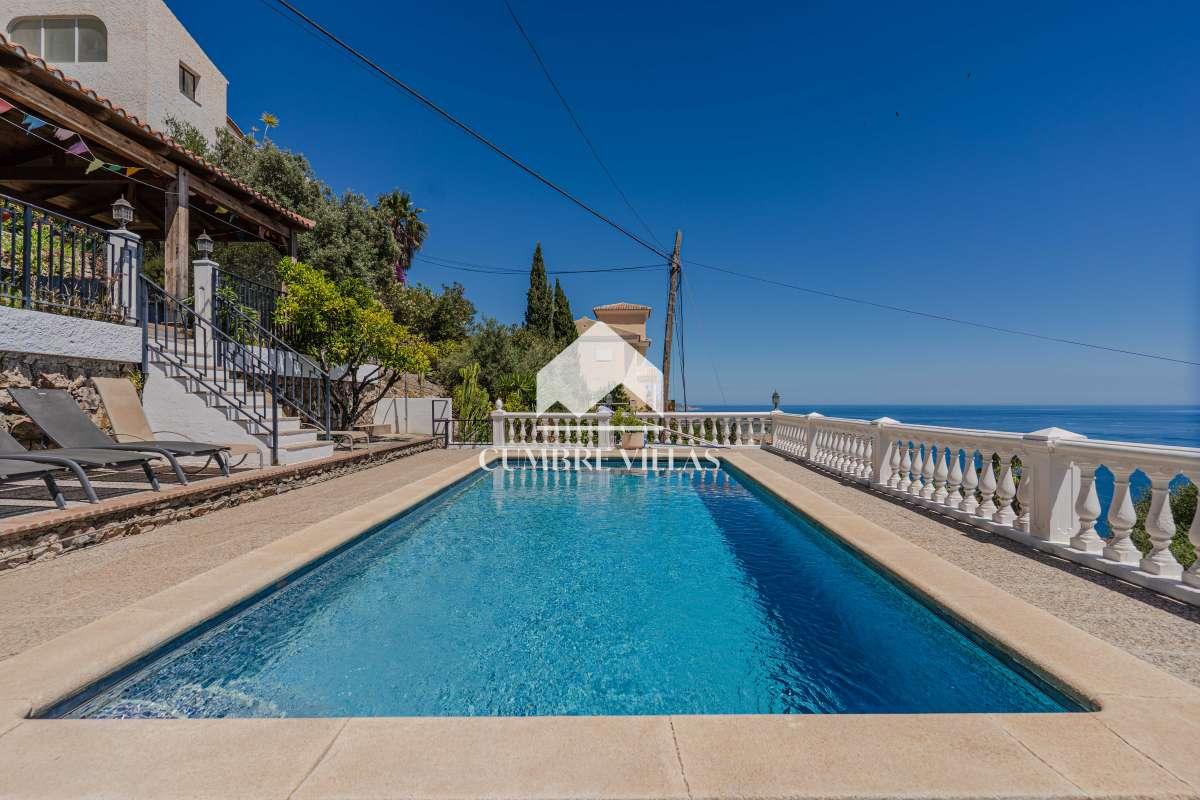Villa for Sale in Salobreña