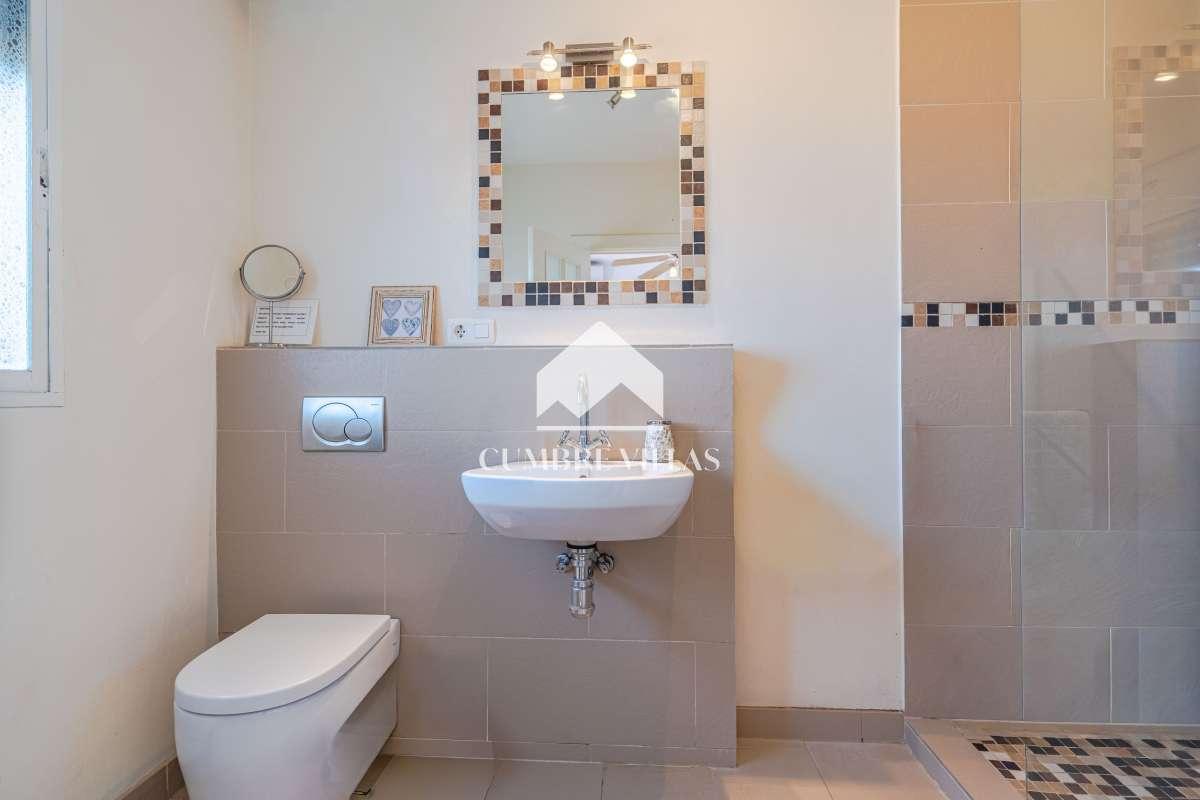 Villa for Sale in Salobreña