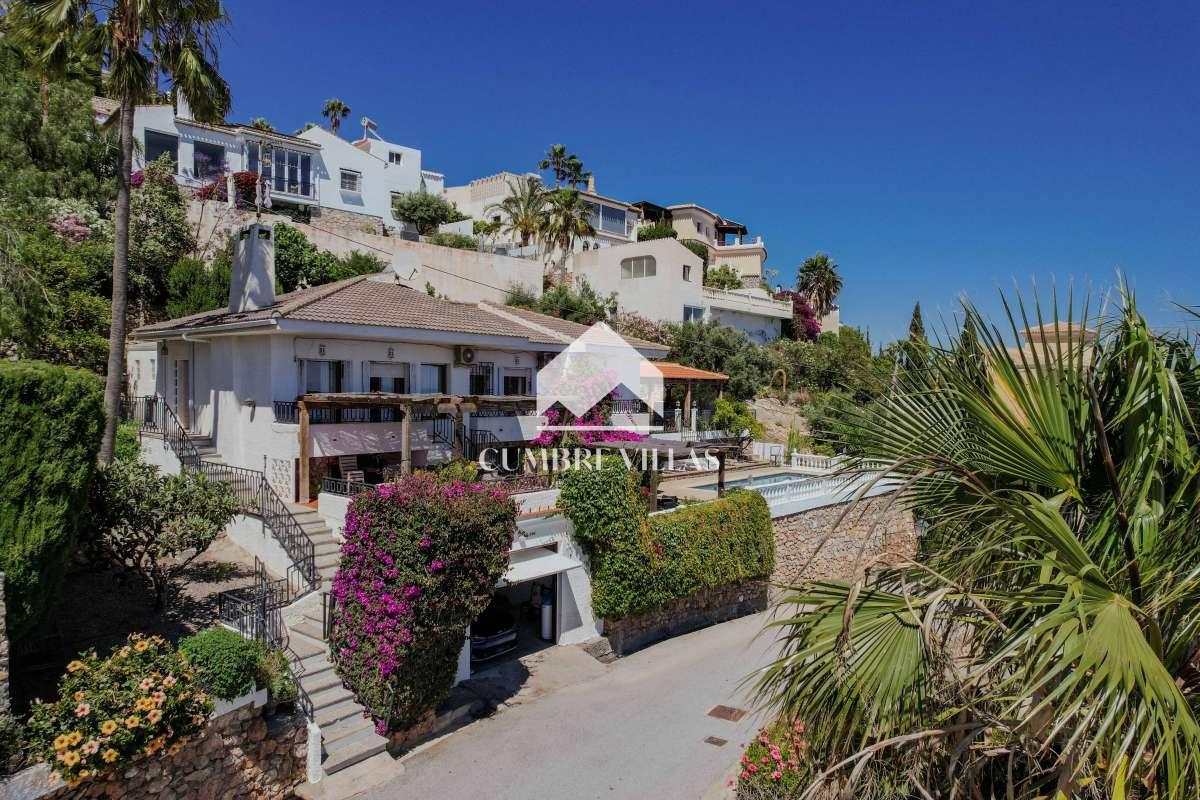 Villa for Sale in Salobreña