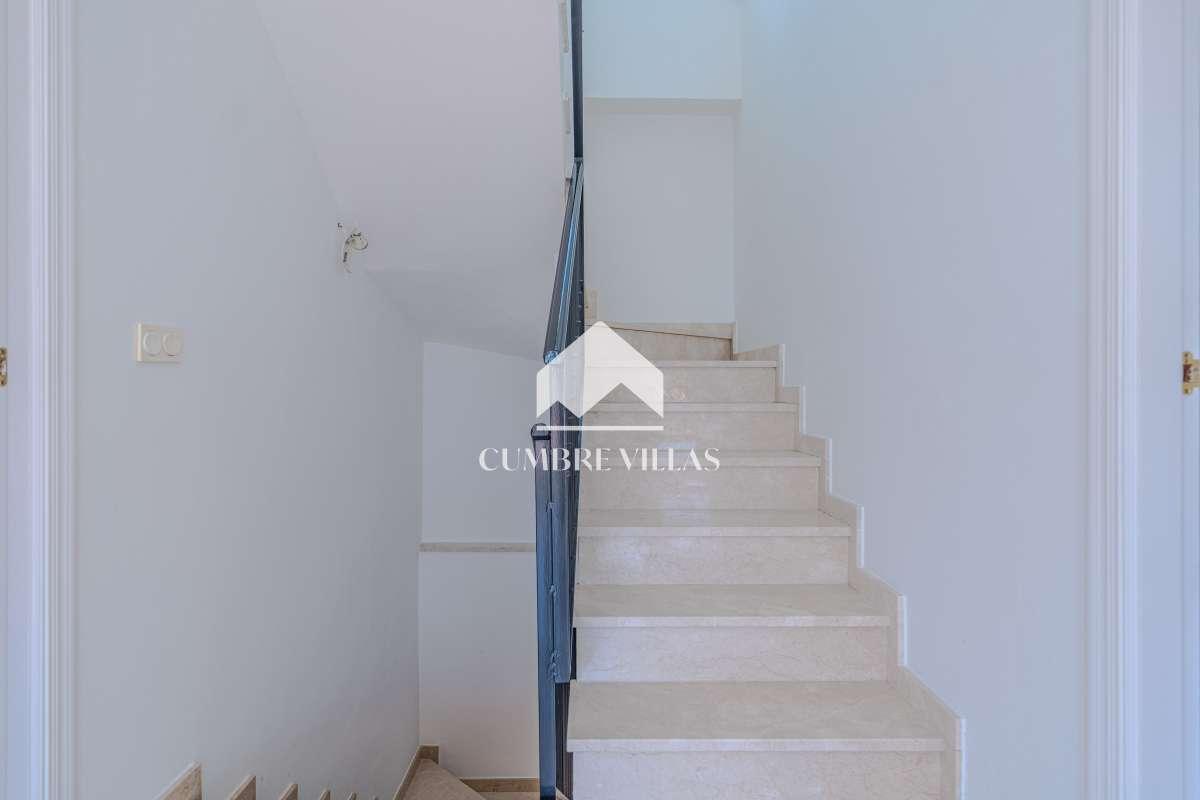 Villa for Sale in Almuñécar