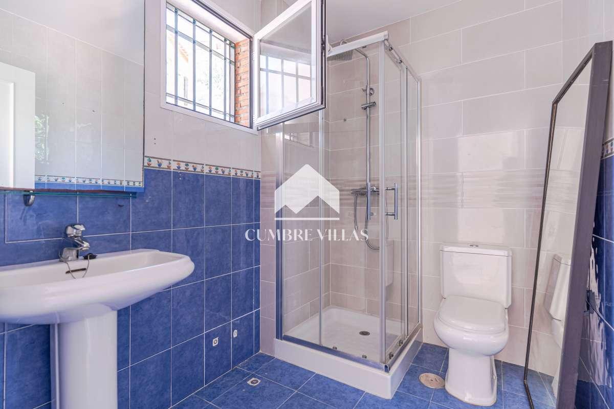 Villa for Sale in Almuñécar