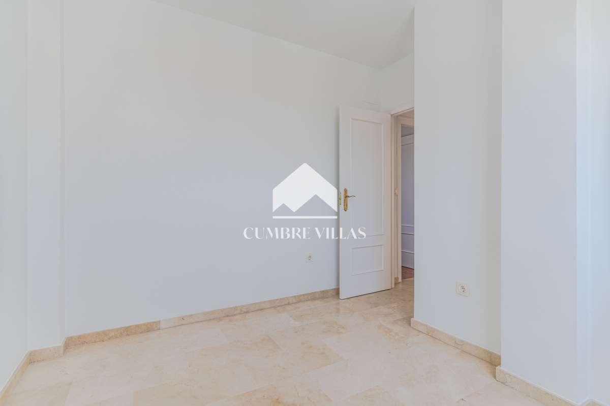 Villa for Sale in Almuñécar