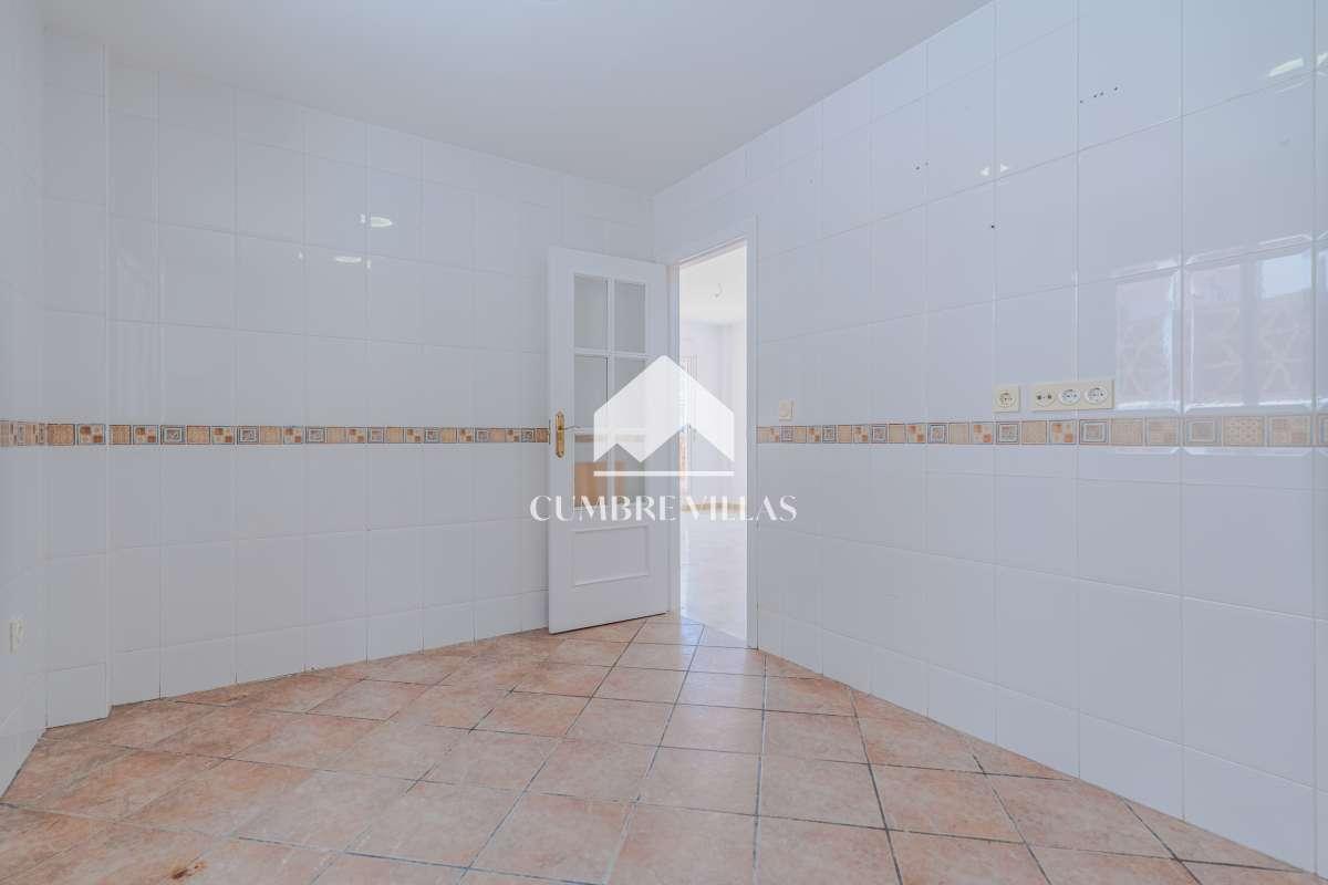 Villa for Sale in Almuñécar