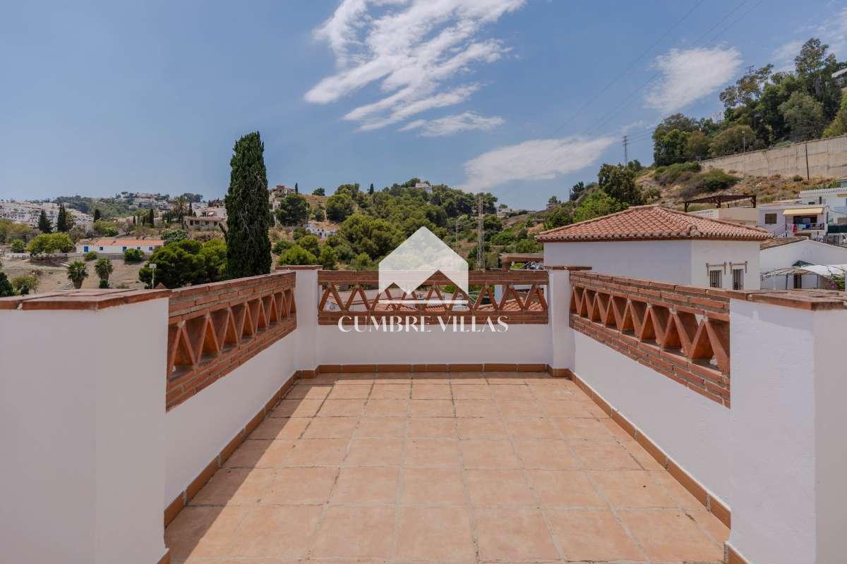 Villa for Sale in Almuñécar
