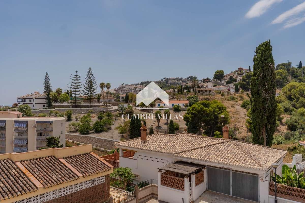 Villa for Sale in Almuñécar