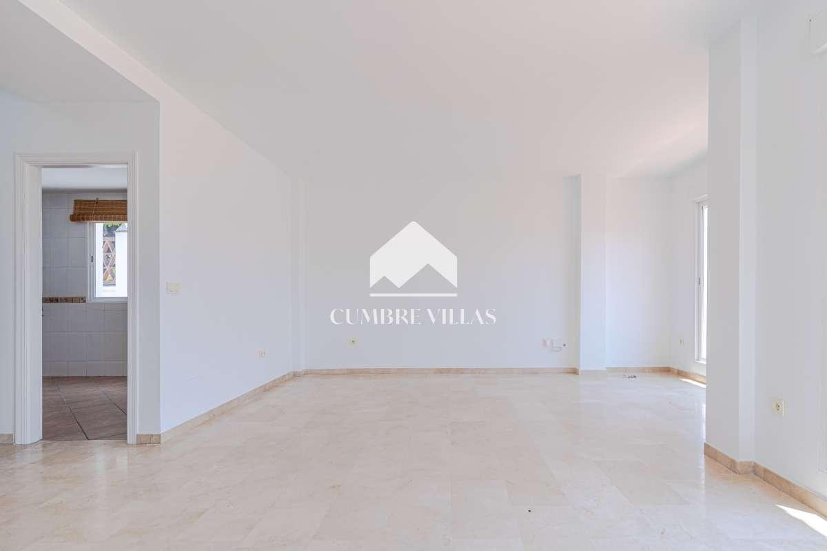 Villa for Sale in Almuñécar