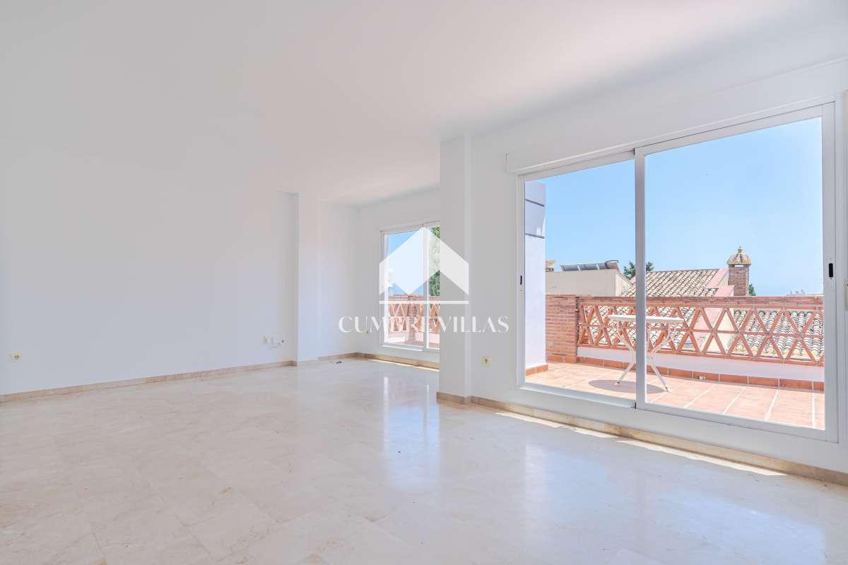 Villa for Sale in Almuñécar