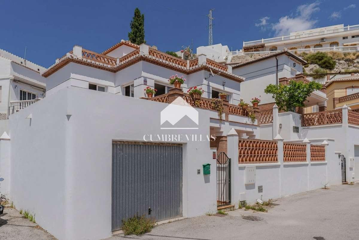 Villa for Sale in Almuñécar