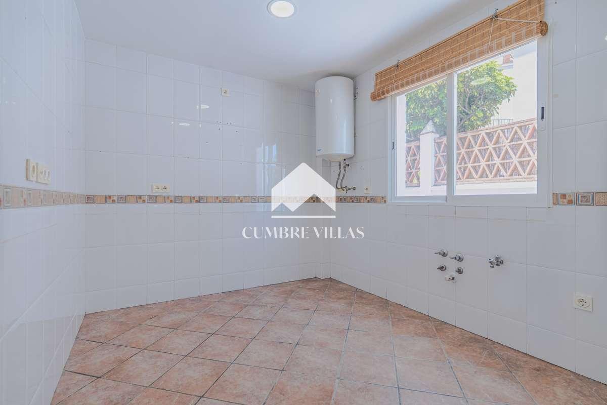 Villa for Sale in Almuñécar