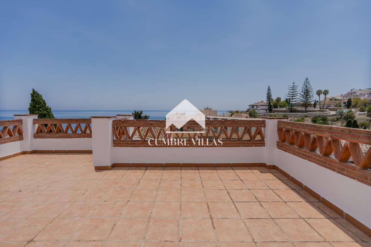 Villa for Sale in Almuñécar