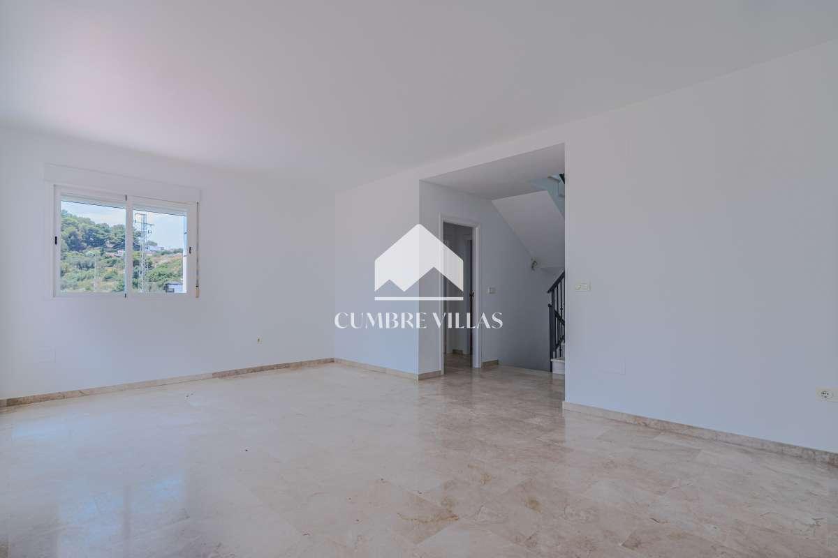Villa for Sale in Almuñécar