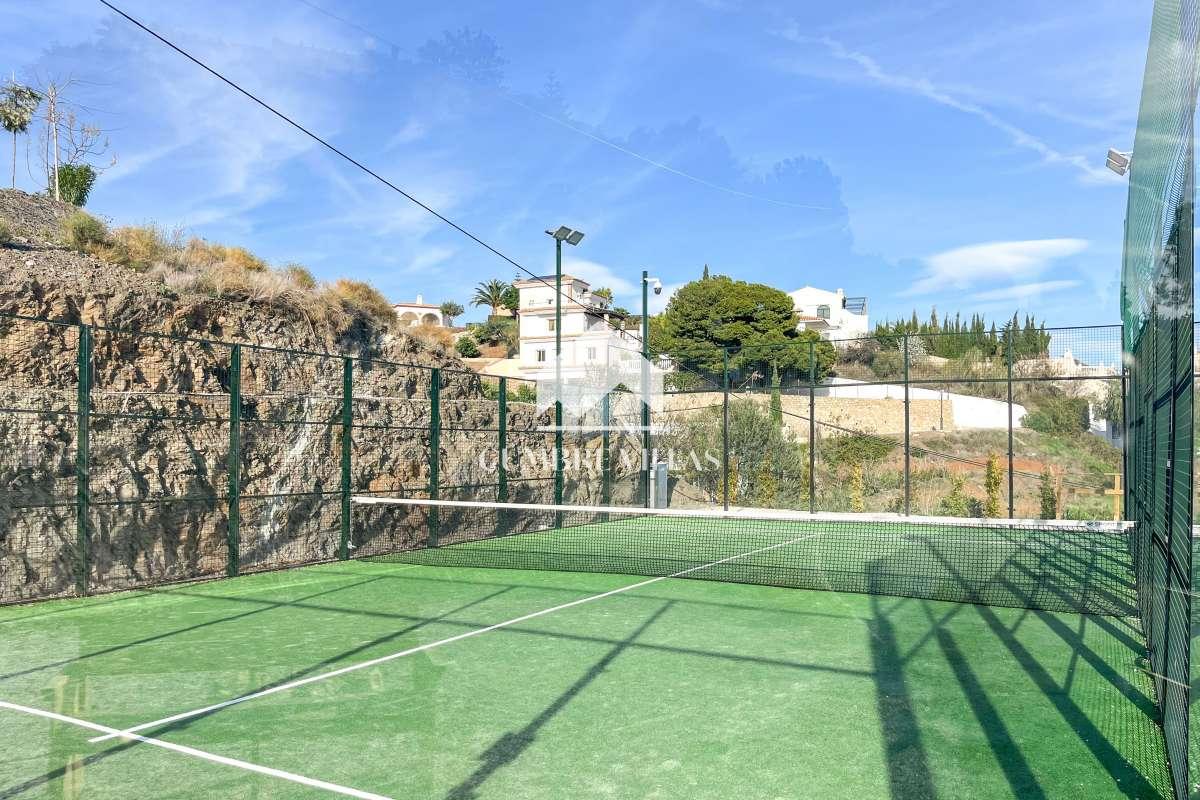 Villa for Sale in Salobreña