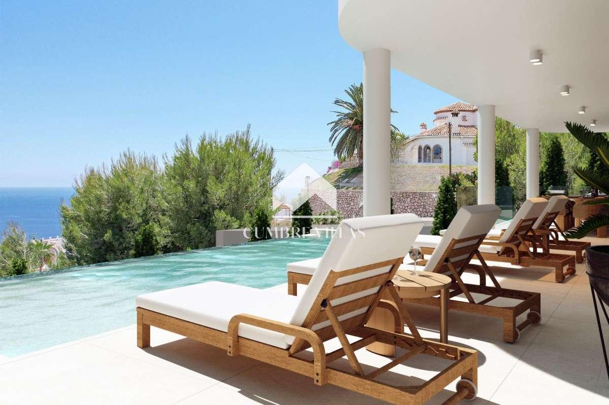 Villa for Sale in Salobreña