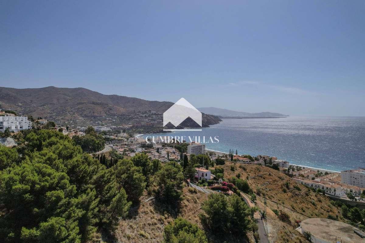 Villa for Sale in Almuñécar