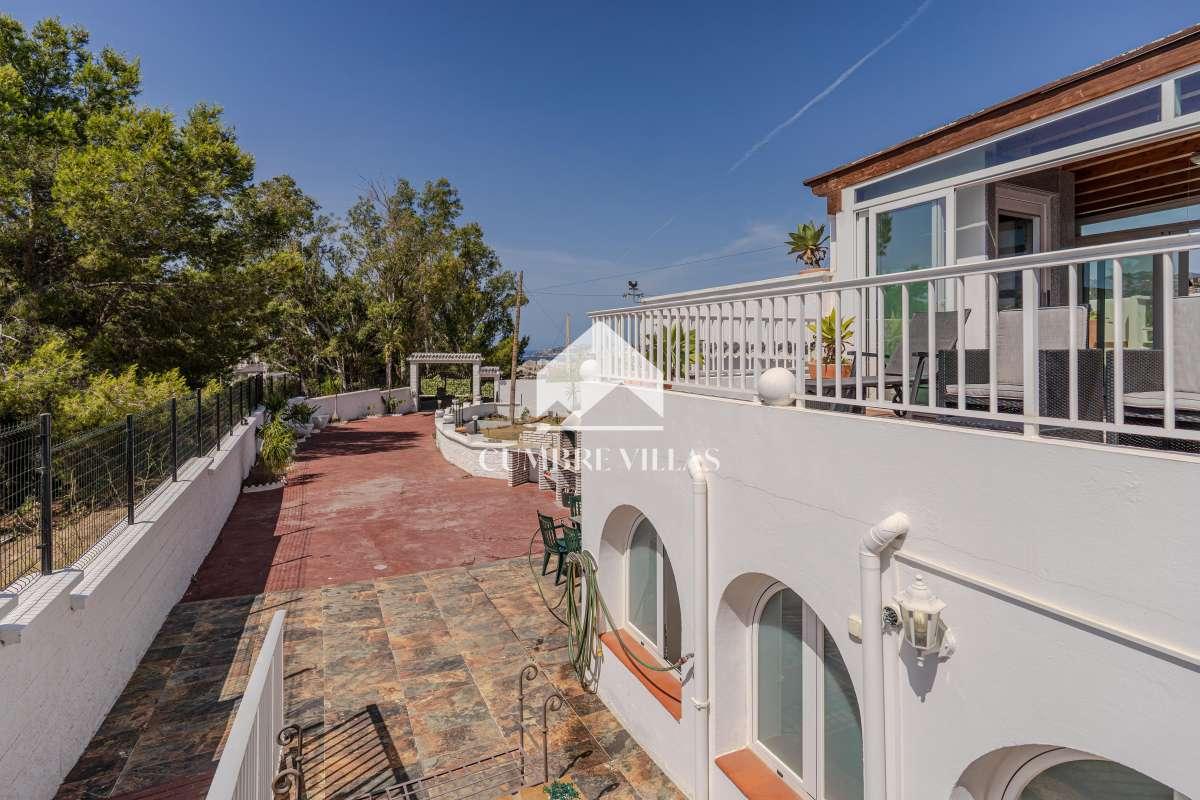Villa for Sale in Almuñécar
