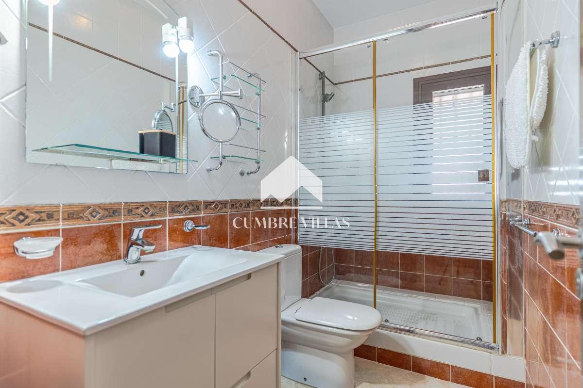 Villa for Sale in Almuñécar