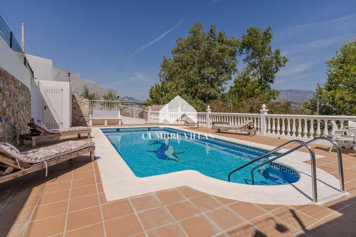 Villa for Sale in Almuñécar