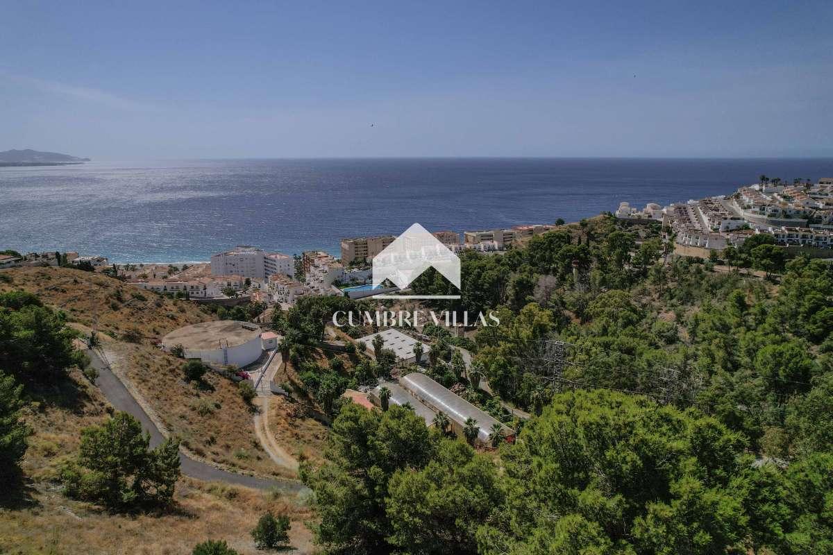 Villa for Sale in Almuñécar