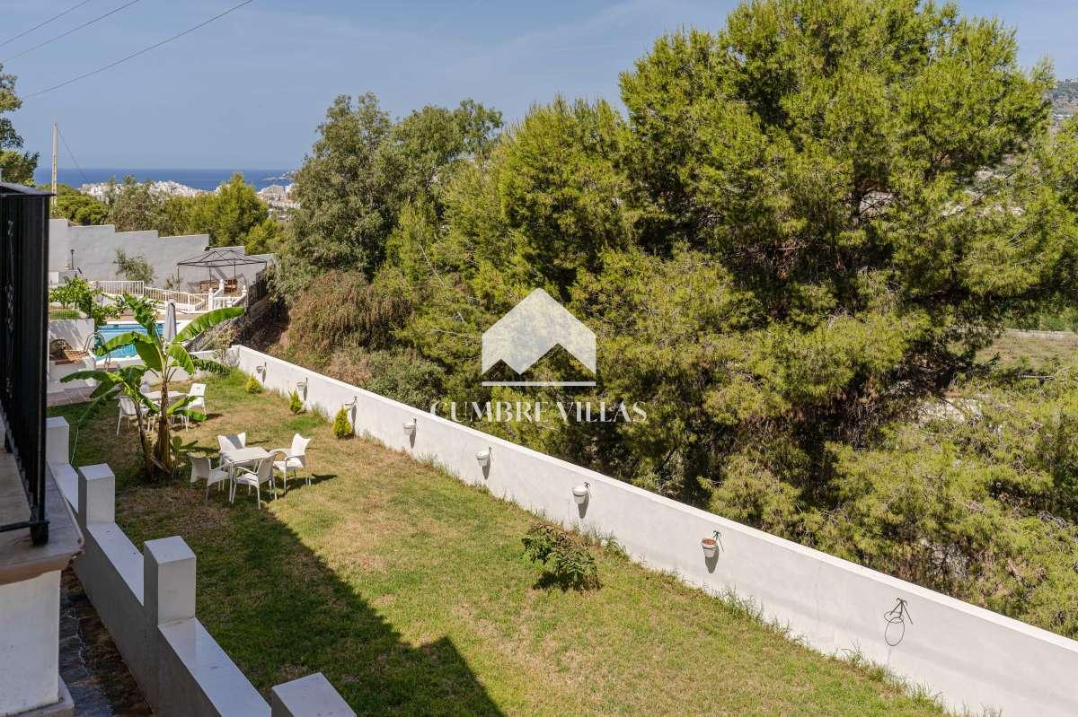 Villa for Sale in Almuñécar