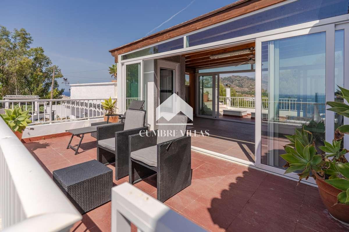 Villa for Sale in Almuñécar