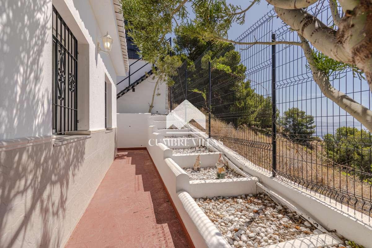 Villa for Sale in Almuñécar