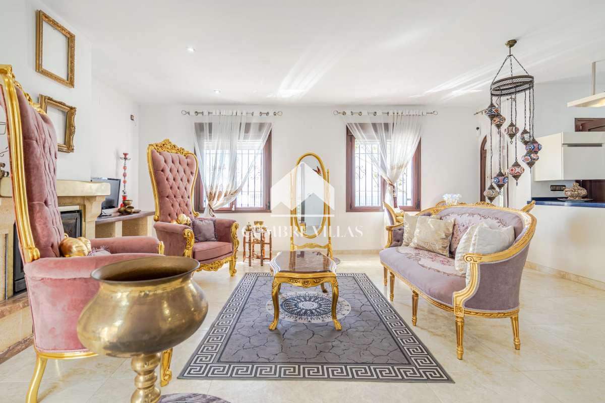 Villa for Sale in Almuñécar