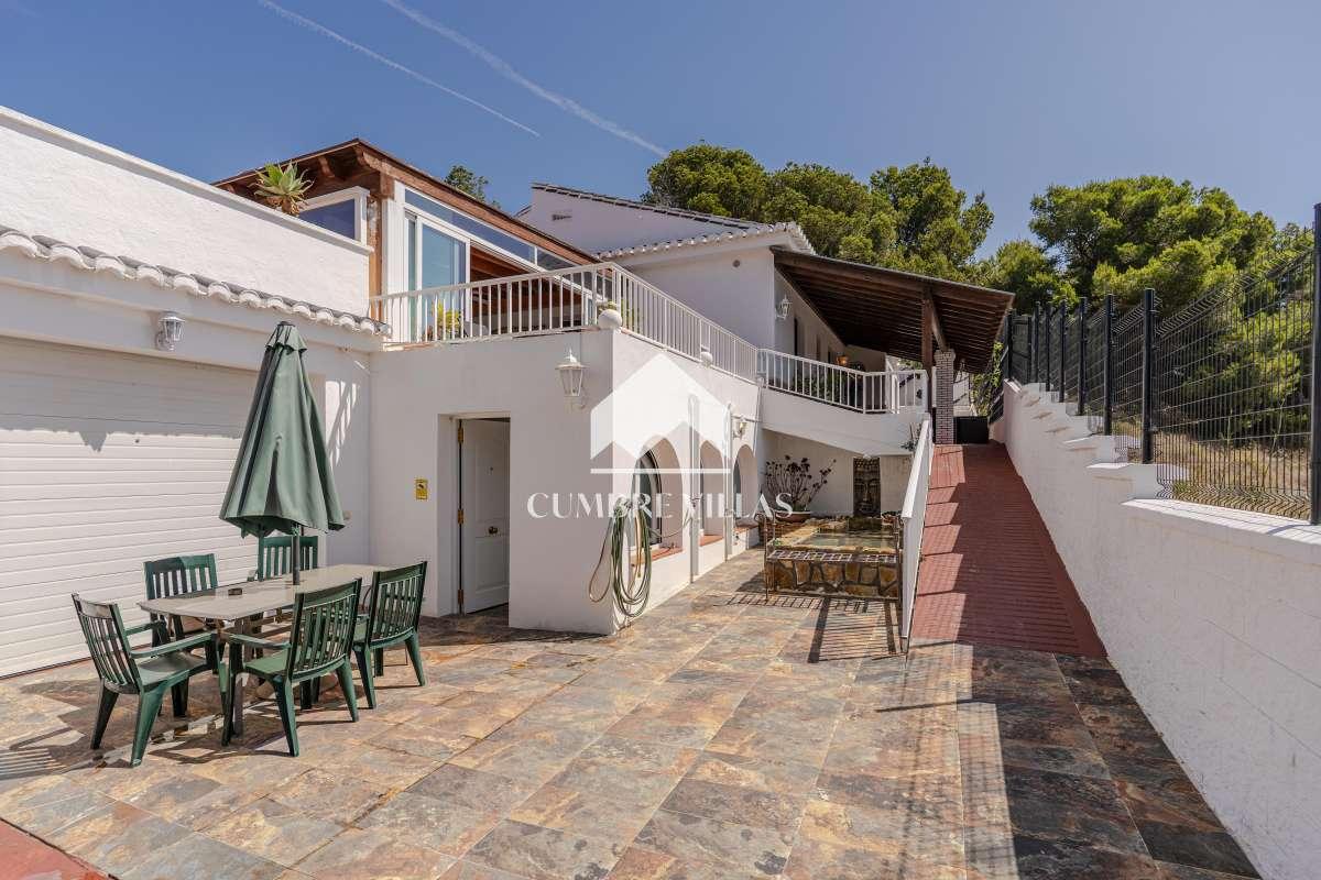 Villa for Sale in Almuñécar