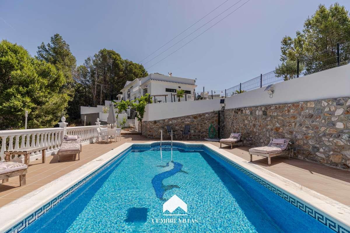 Villa for Sale in Almuñécar