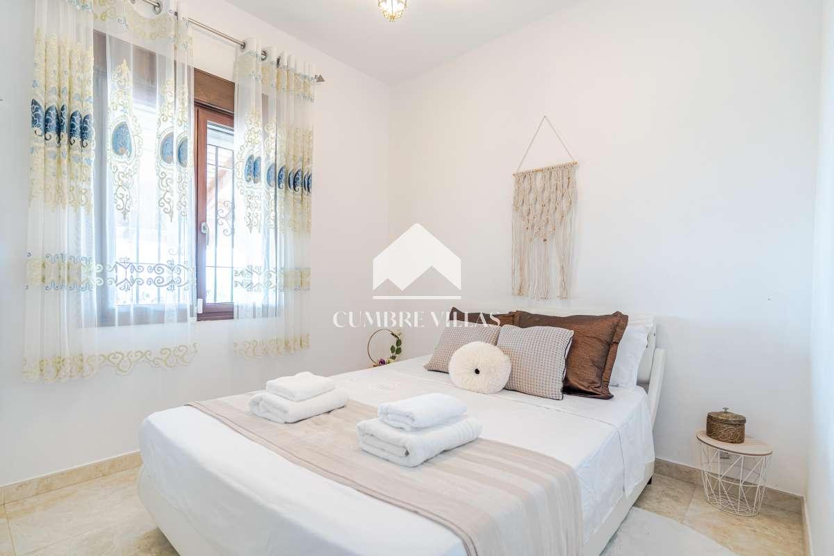 Villa for Sale in Almuñécar