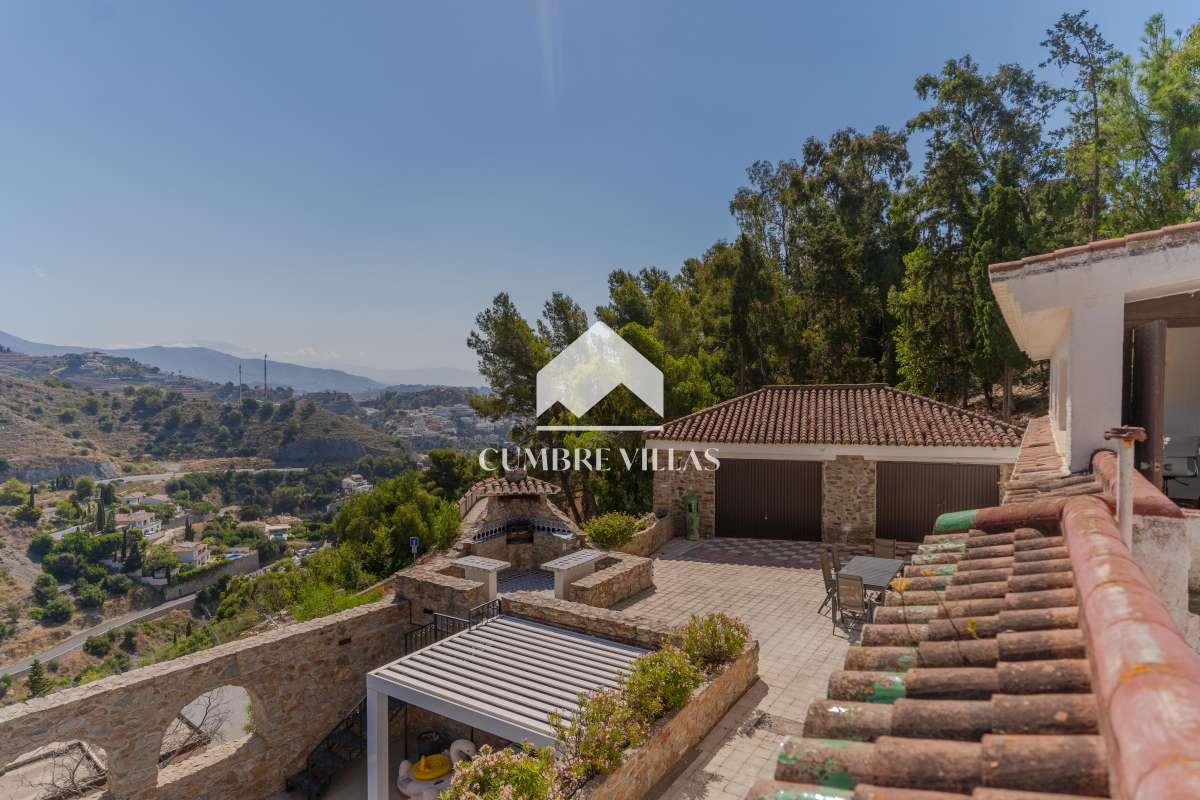 Villa for Sale in Almuñécar