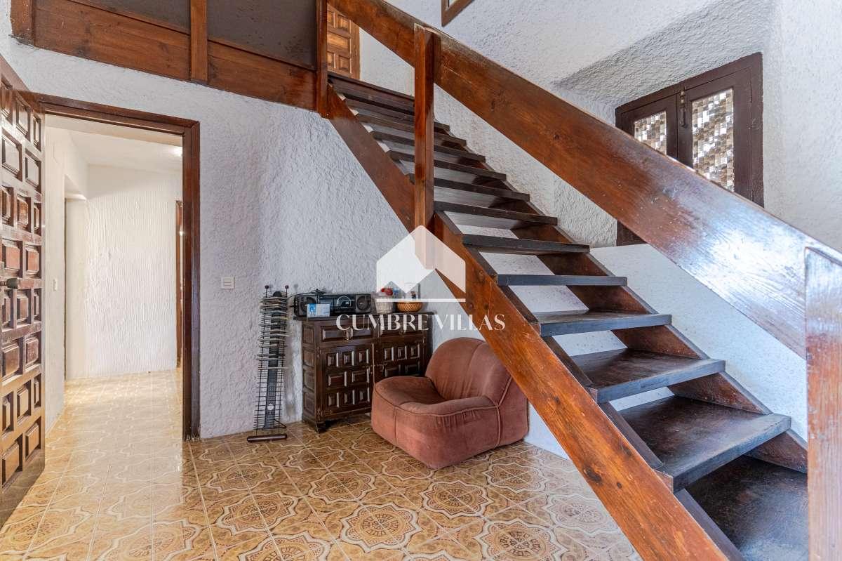 Villa for Sale in Almuñécar