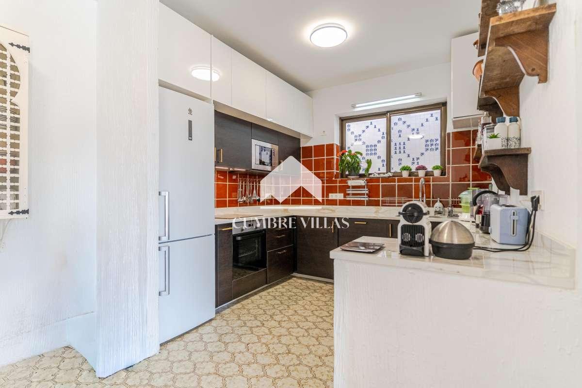 Villa for Sale in Almuñécar