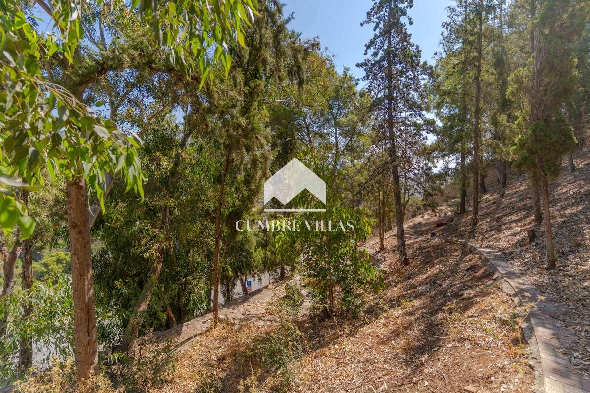 Villa for Sale in Almuñécar