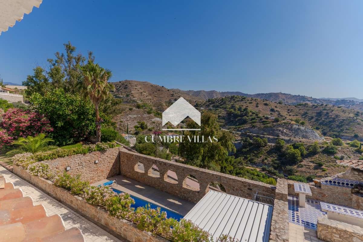 Villa for Sale in Almuñécar