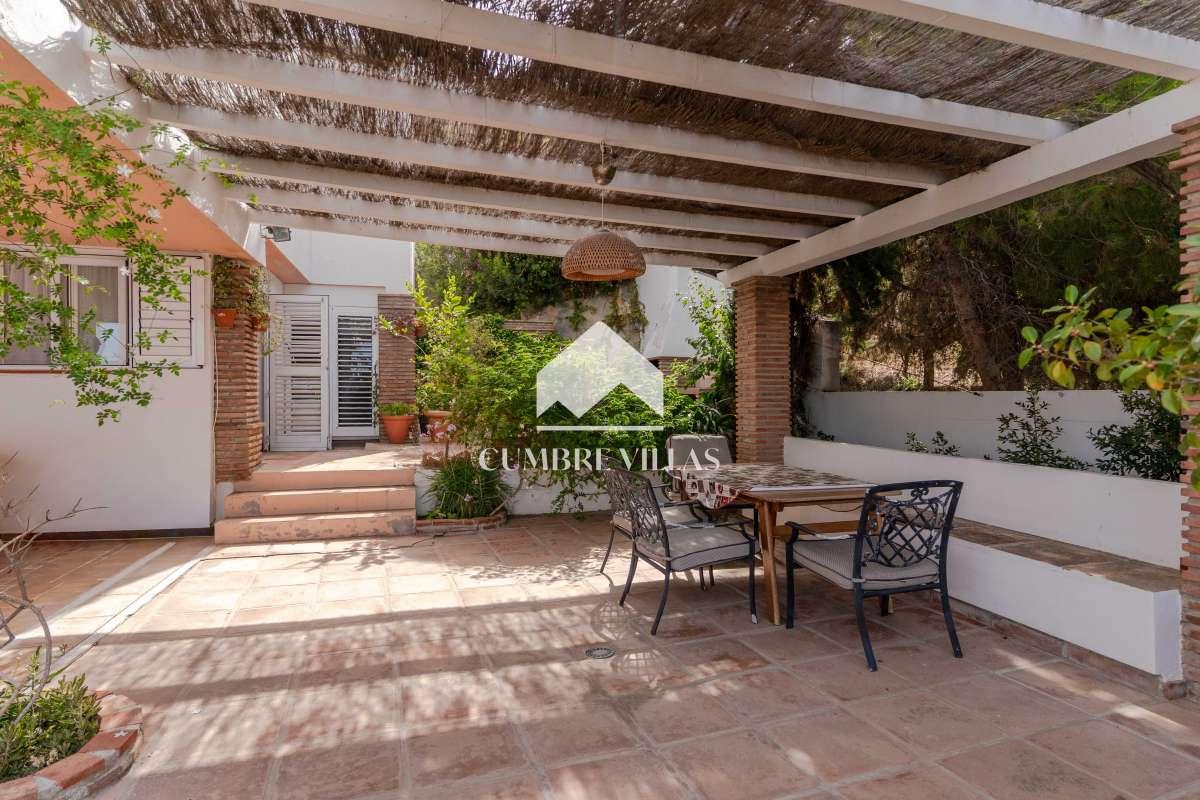 Villa for Sale in Almuñécar