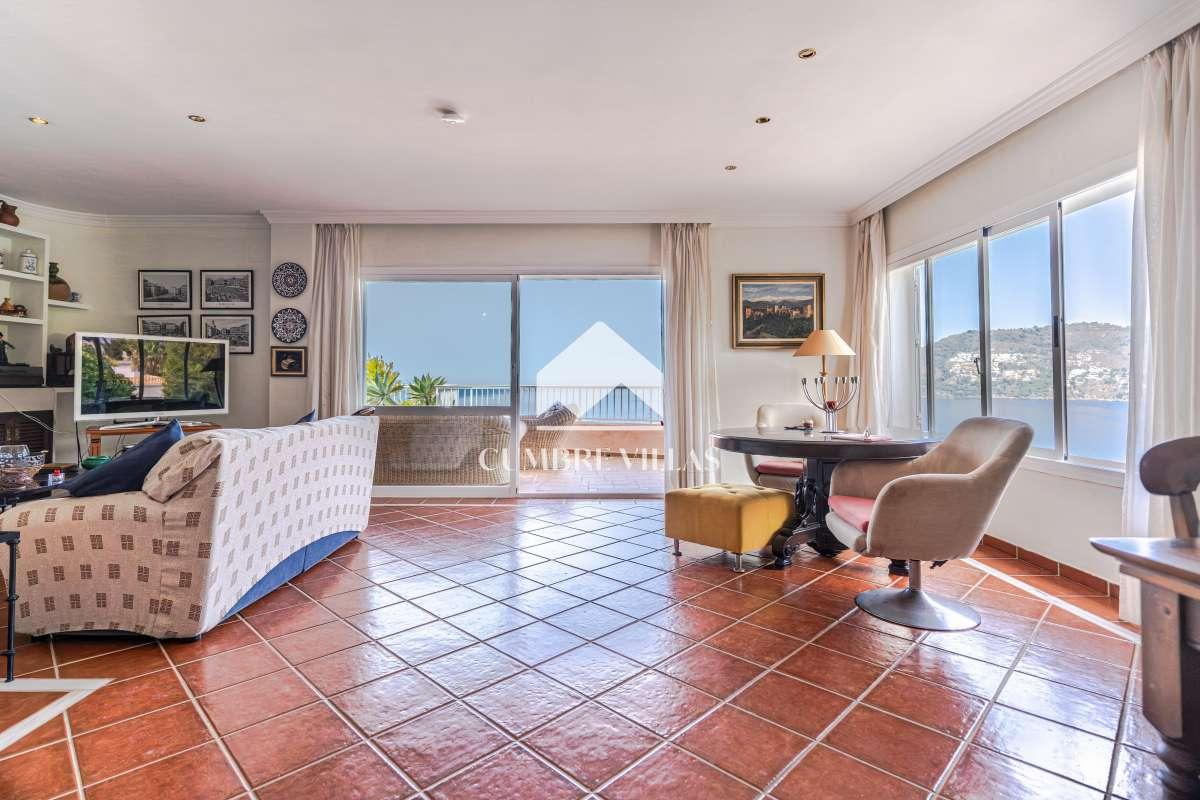 Villa for Sale in Almuñécar