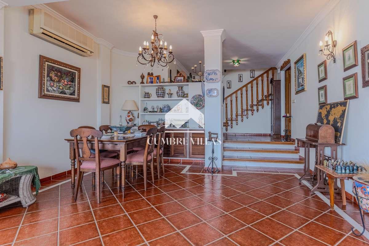 Villa for Sale in Almuñécar
