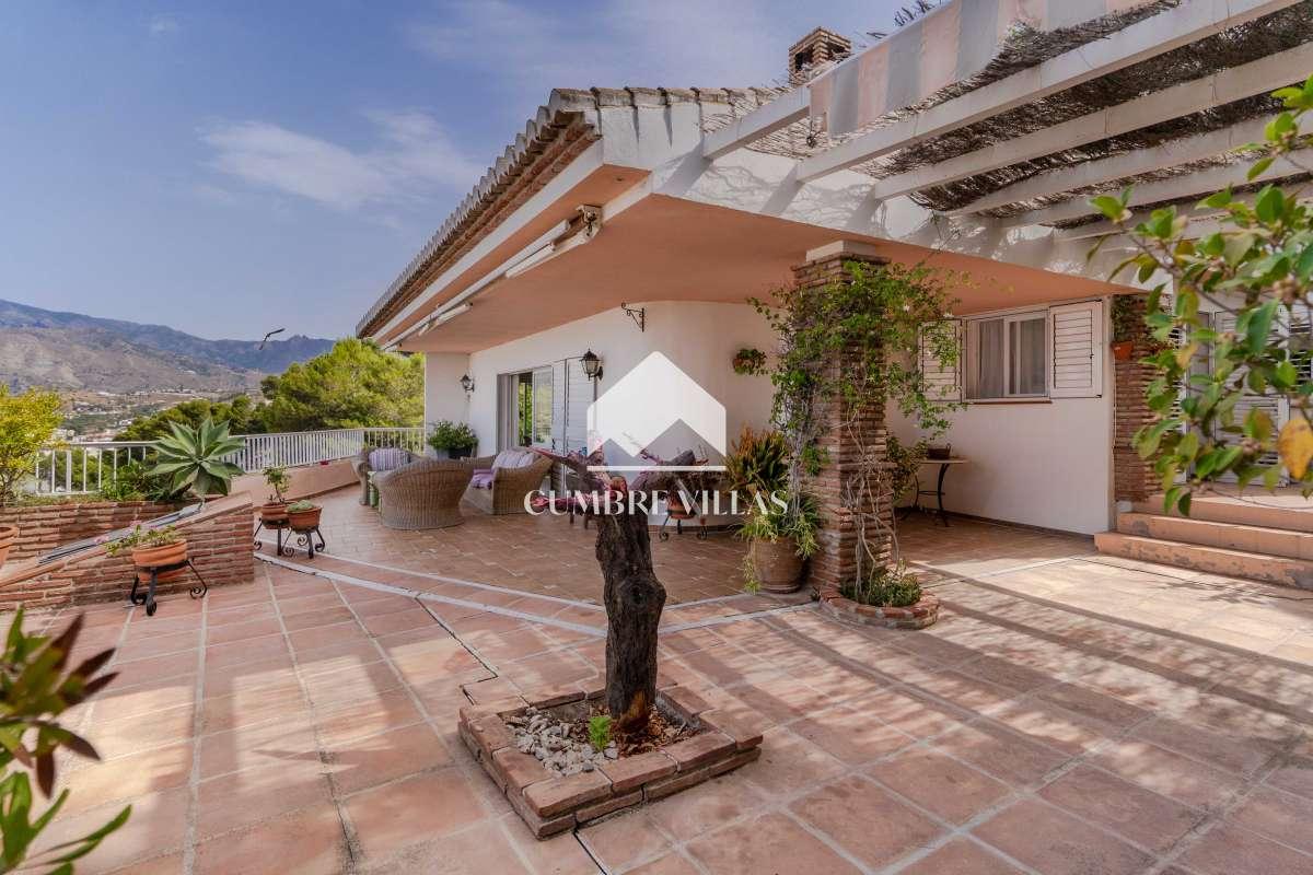 Villa en Venta en Almuñécar